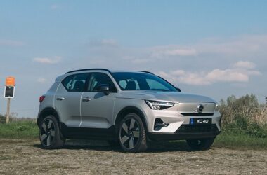 Volvo-XC40-Recharge-Essential